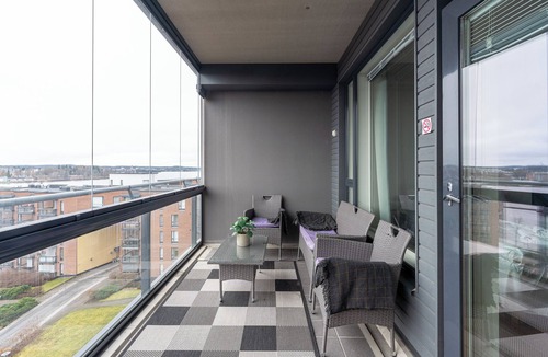 Tampere Apartment | Lake View 7th Floor Studio next to Downtown