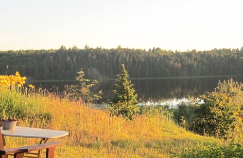 Finspang House | Lake view accommodation in Southern Sweden