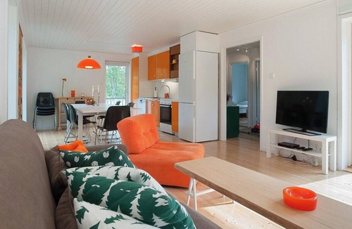 Varmdo House | Lakeside archipelago house with pool on Vindö