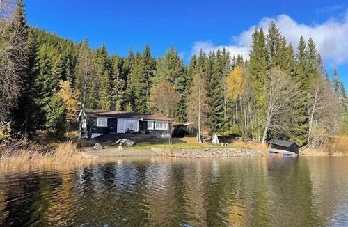 Ringsaker House | Lakeside cabin near Sjusjøen and Lillehammer