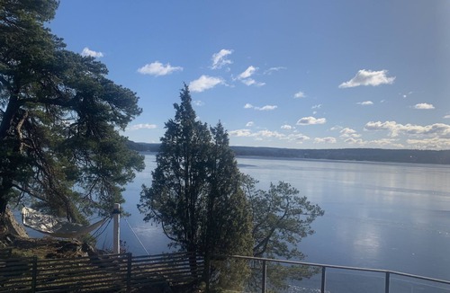 Alingsas Cottage | Lakeside chalet with spectacular views and exclusive private location