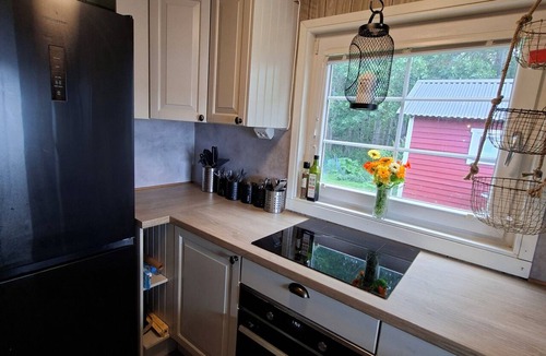 Arsunda Cabin | Lakeside Cottage Peacefull Nature & Stunning wiev. Private beach & sauna.