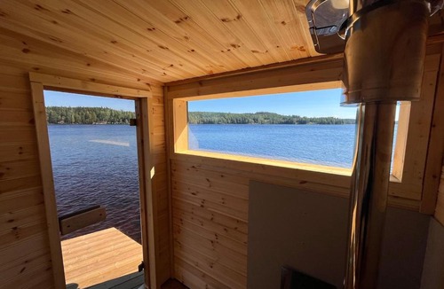 Grythyttan Villa | Lakeside cottage on its own headland - completely undisturbed