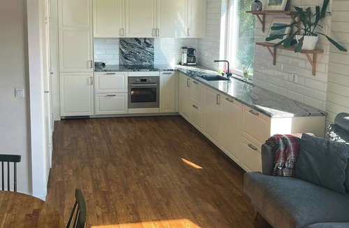Stavsjo House | Lakeside cottage with private beach in Sörmland