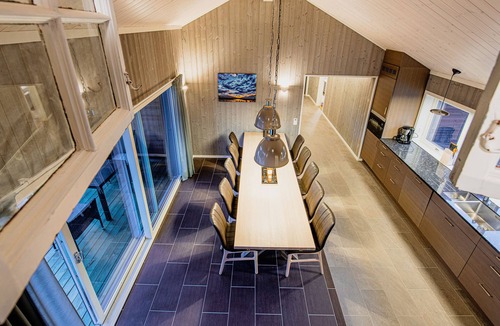 Kviteseid House | Lakeside Haven Vrådal