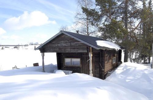 Skaulo House | Lakeside House in Lapland