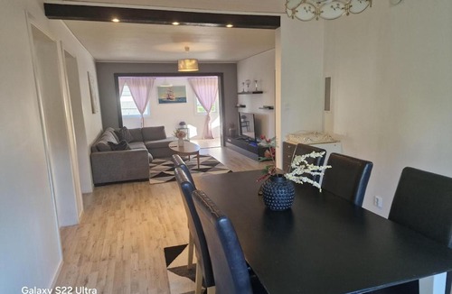 Amotfors Villa | Lakeview Family Villa with Large Garden
