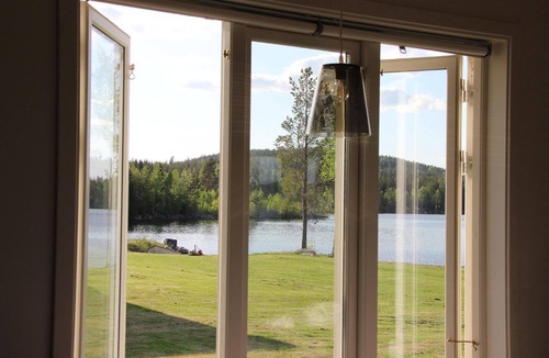 Svardsjo House | Lakeview Houses Sweden 1