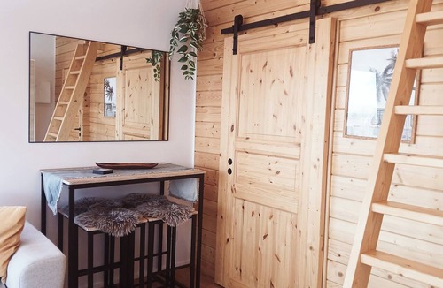 Vallsjobol Cabin | Lakeview Loft, Private Retreat at Lake Skagern
