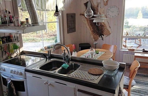 Gamleby Cottage | Lakeview , wood burning sauna!