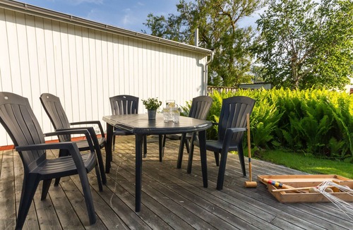 Falkenberg Cottage | Lanternan 37, Skrea Beach in Falkenberg. Sheets, towels, and housekeeping are included.