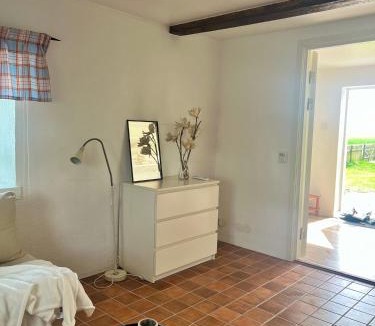 Lilla Beddinge Apartment | Lantlig lägenhet nära stranden
