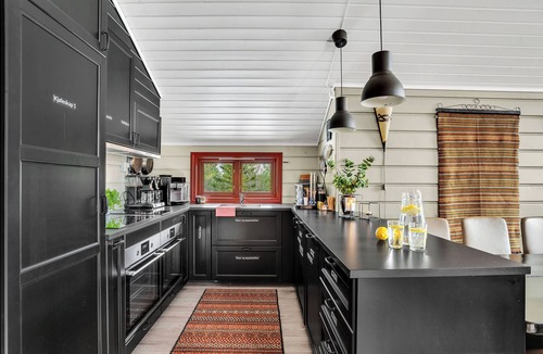 Lardal Municipality Cabin | LARDALSHYTTA, 350 m2, 10 soverom, 28 personer, 75 minutter fra Oslo