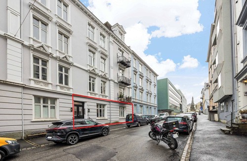 Nygard Apartment | Large 4BR in quiet Nygaard JB6