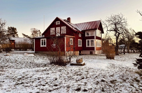 Karlskrona Municipality House | Large cottage with lively garden on Ytterön