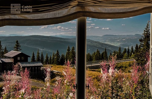 yer House | Large family cabin in Hafjell ski in/out, BBQ, terrace and fireplace