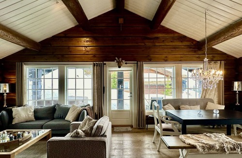 yer House | Large family cabin in Hafjell ski in/out, BBQ, terrace and fireplace