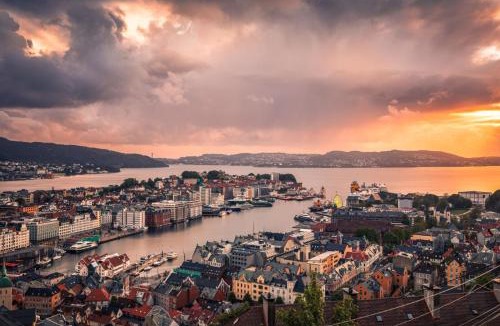 Bergen City Centre Apartment | Large Historic Apartment in the best part of Bergen
