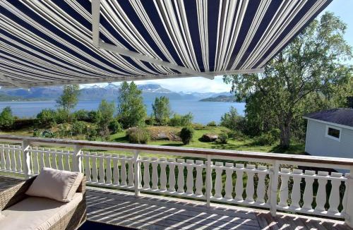 Ibestad House | Large House with Fjord View on Andørja
