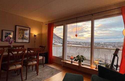 Tromsdalen House | Large house with spectacular view