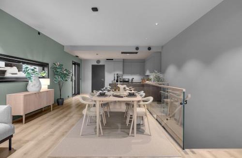 Tromsdalen Apartment | Large, modern apartment with amazing views and heated indoor garage