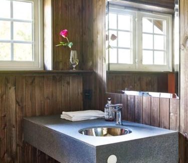Stryn Villa | Large Mountain Lodge Stryn - sleeps 16 guests