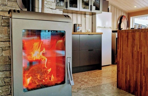 Steinsetbygdi House | Large secluded cabin with spa and view in Valdres