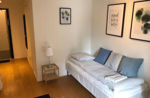 Lidingo Apartment | Lars 7-1107 #352 (1rok, 22kvm) · Lovely studio rental in Larsberg, Lidingö