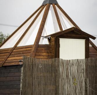 Nome Cabin | Lavvo med glasstak