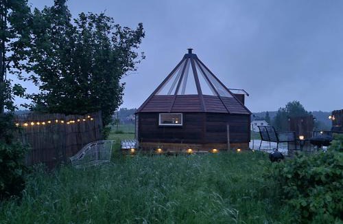 Nome Cabin | Lavvo med glasstak