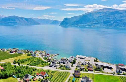Leikanger Municipality Apartment | Leikanger Fjord Pool Private Apt