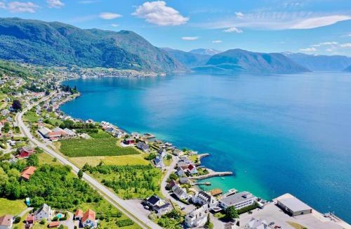 Leikanger Municipality Apartment | Leikanger Fjord Pool Private Apt