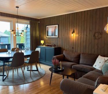 Kviteseid Apartment | Leilighet Ski in/out, golf