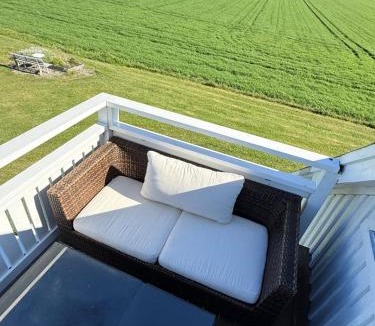 Skivarp Bed & Breakfast | Lejdedals Gård - The Silent Nest