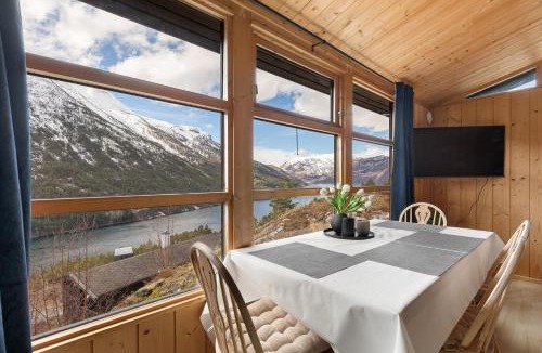 Kaupanger House | Lem Cabins