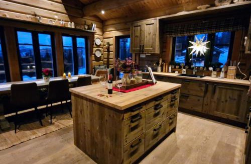 Oystre Slidre House | Liaplassen Timber Lodge