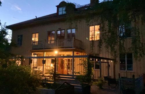 Vimmerby Municipality Bed & Breakfast | Lidhem herrgård. Bed & Breakfast och mindre lägenheter