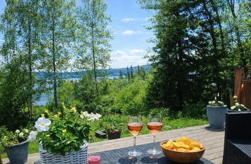 Vaja House | Lila Stuga -private jacuzzi &sauna,High Coast