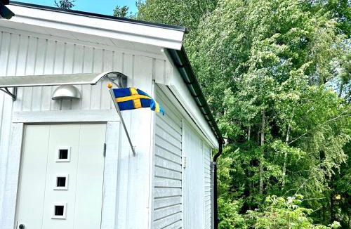 Orebro Bed & Breakfast | Lilla huset Bed & Breakfast - countryside guesthouse, free parking