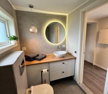 Re Municipality House | Lille huset