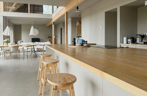 Sodvik House | Limestone barn overlooking the strait on Öland