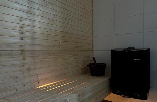 Salen Apartment | Lindvallen Ski Resort Pool and Padel - Sauna - 6 Guests