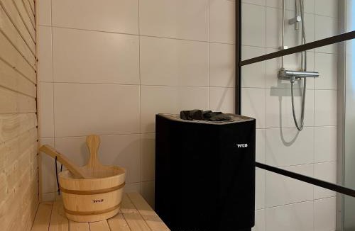 Salen Apartment | Lindvallen Ski Resort Pool and Padel - Sauna - 7 Guests