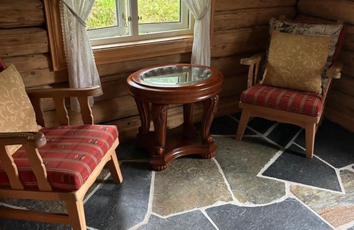 Atra House | Liten hytte i Tinn