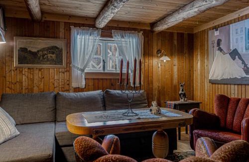 Oystre Slidre House | Litteraturtunet, Svinlibrøta overnatting