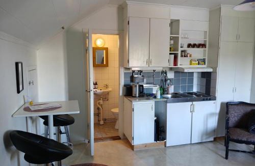 Umea Apartment | Ljus vindslägenhet- Nära Centralstationen
