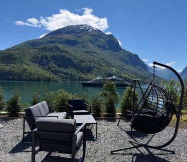 Stryn Apartment | Loen Fjord Panorama