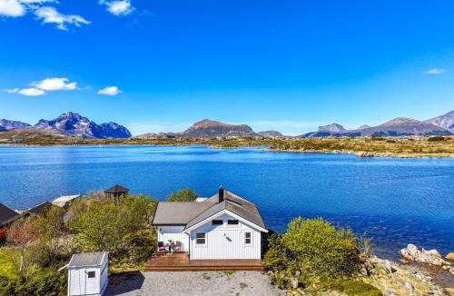 Leknes House | Lofoten Oceanfront - Privat Pier & Beach