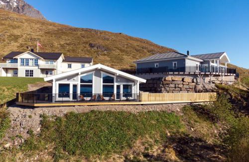 Flakstad Apartment | Lofoten Paradise Cabins Sea View