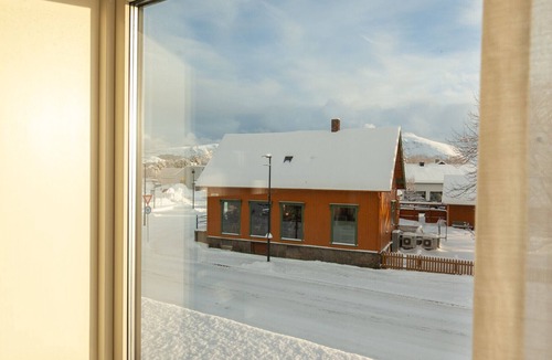 Leknes Apartment | Lofoten Premium Suites #Tind